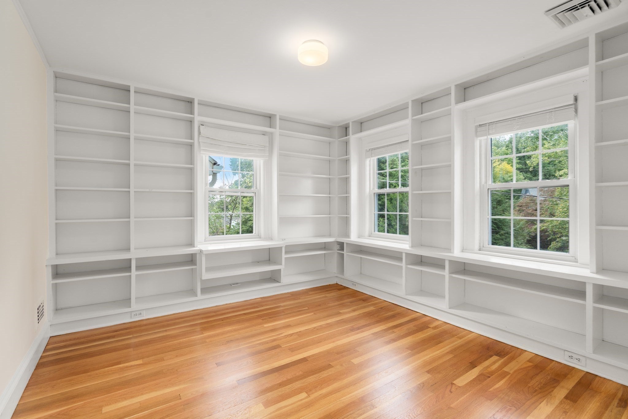 12 Kilburn Rd, Belmont, MA Photo #31