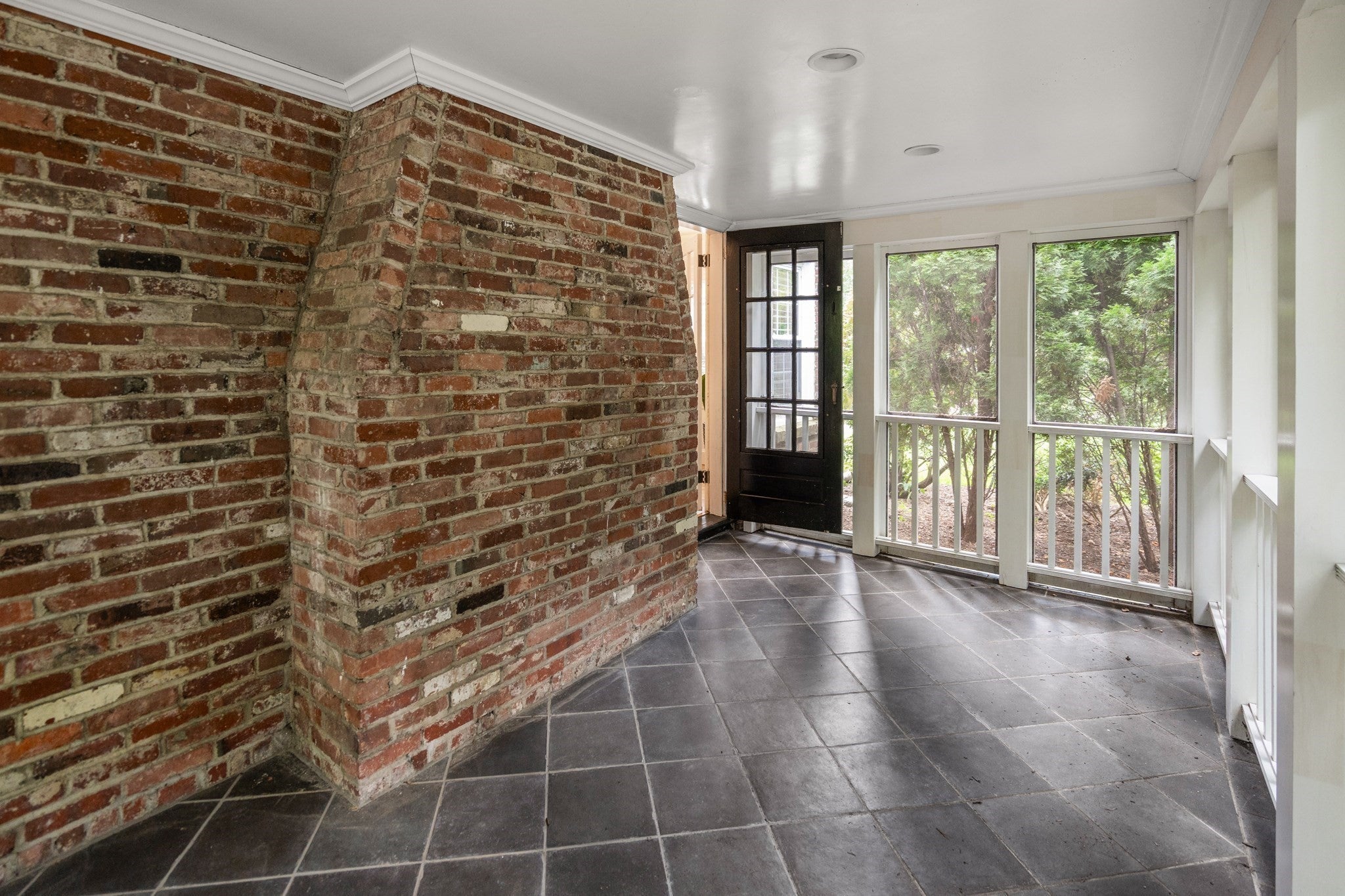 12 Kilburn Rd, Belmont, MA Photo #19