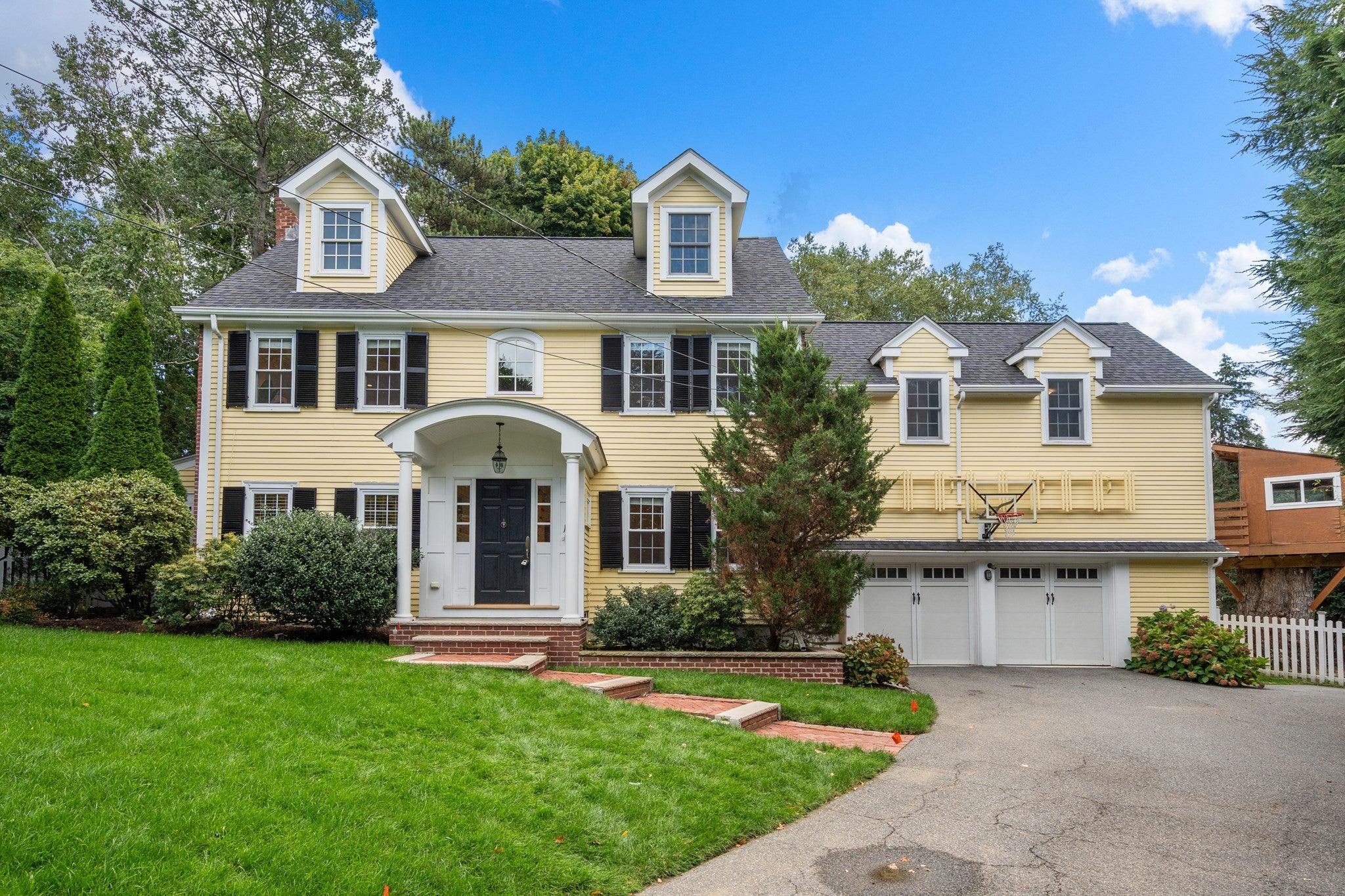 Photo of 12 Kilburn Rd, Belmont, MA