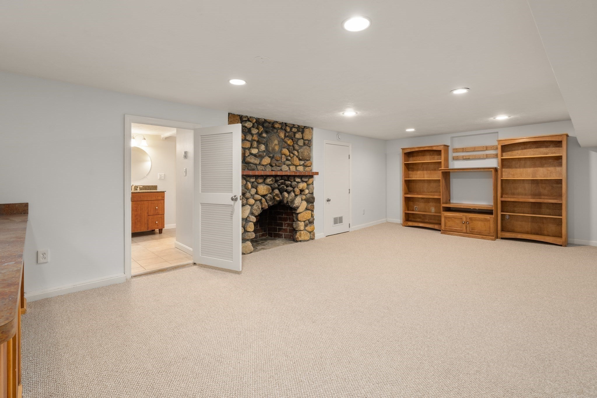 12 Kilburn Rd, Belmont, MA Photo #35