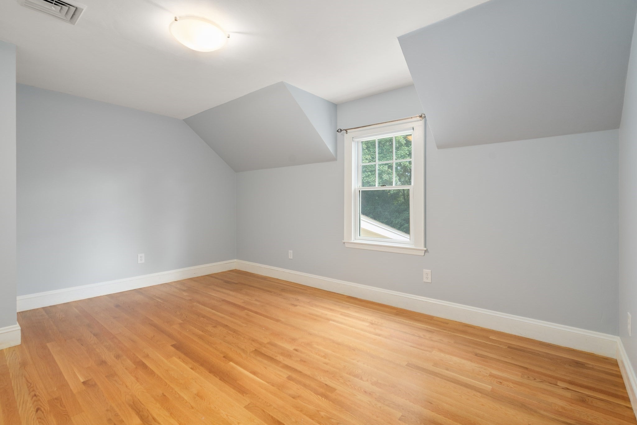 12 Kilburn Rd, Belmont, MA Photo #28