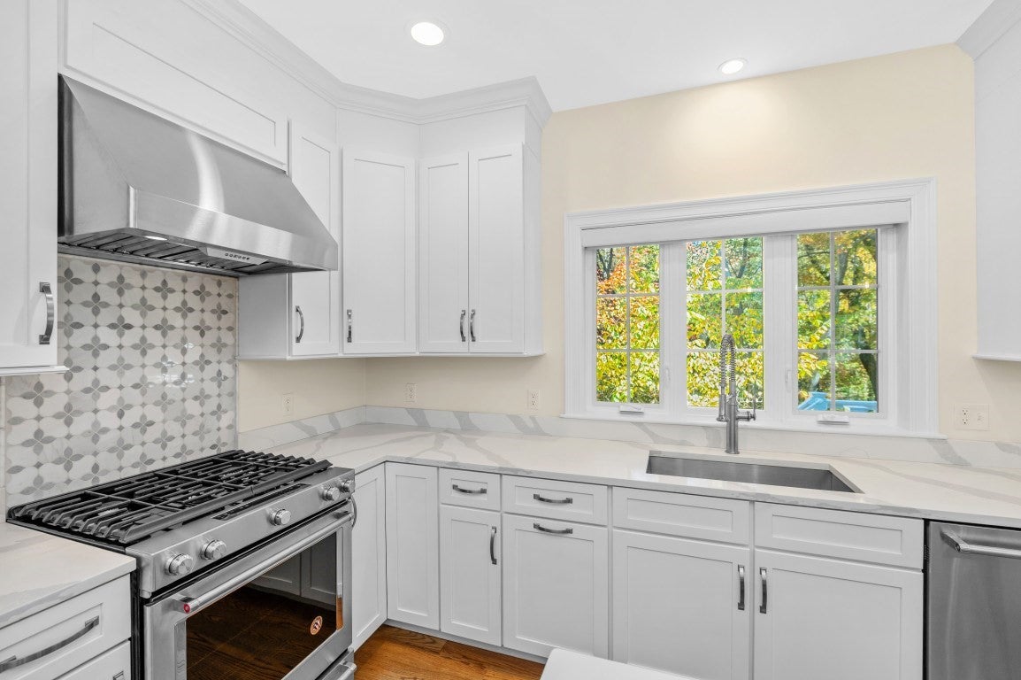 1 Kimberly Lane, Middleton, MA, 1 Kimberly Lane, Middleton, MA Photo #3