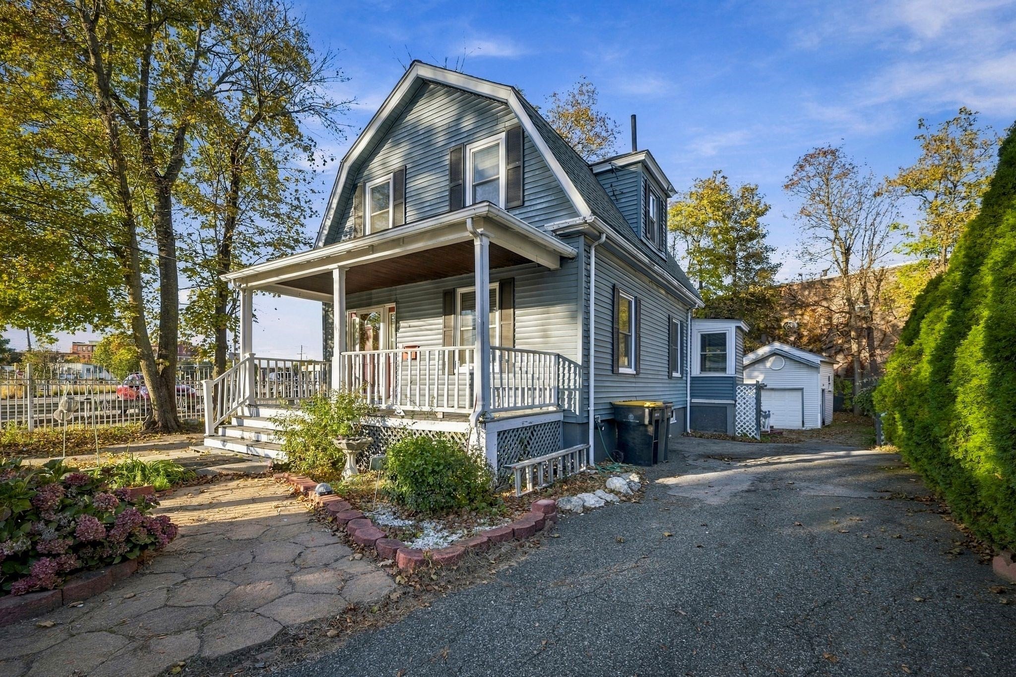 40 Beaver St
