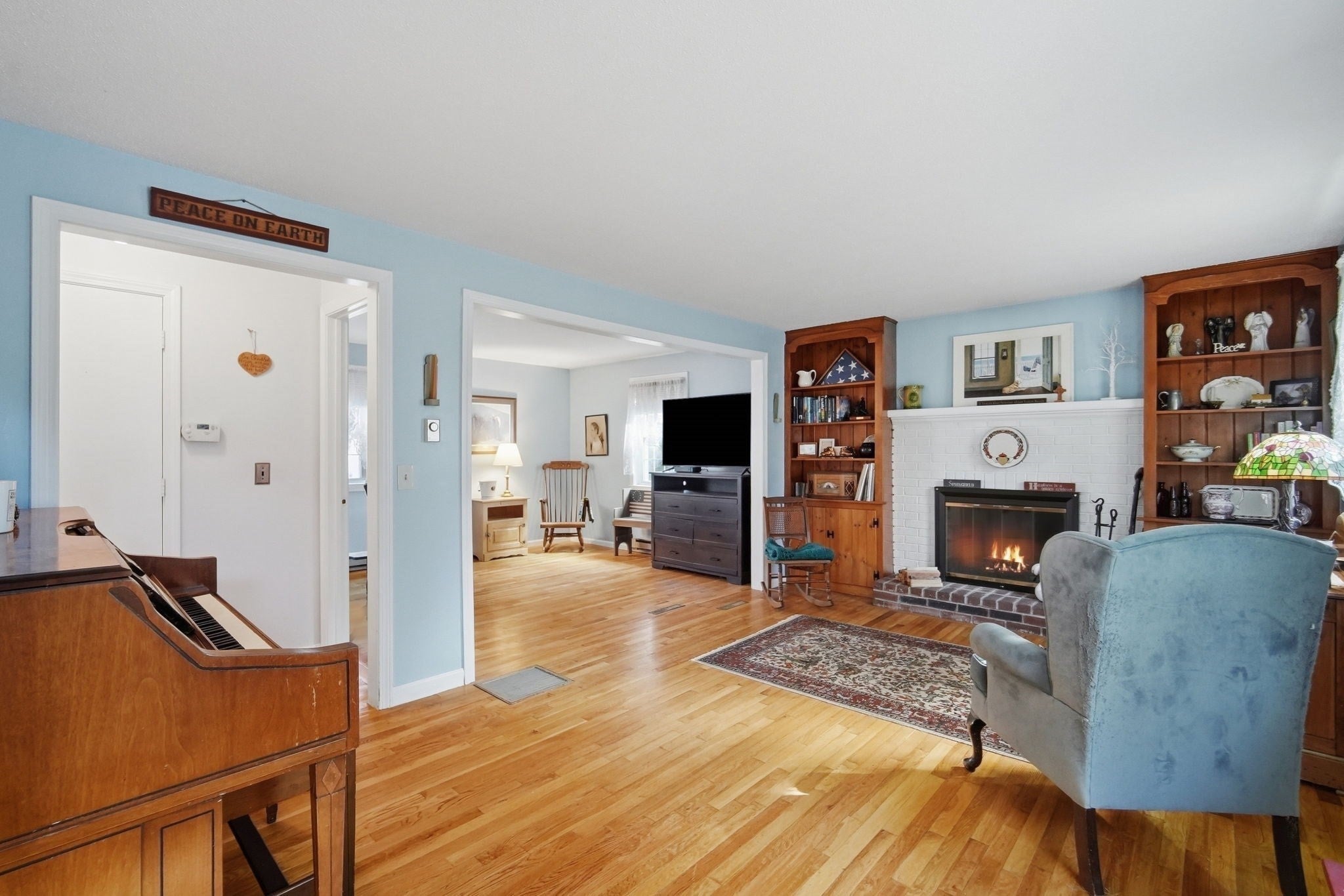 24 Sedgelia Street, Springfield, MA, 24 Sedgelia Street, Springfield, MA Photo #2