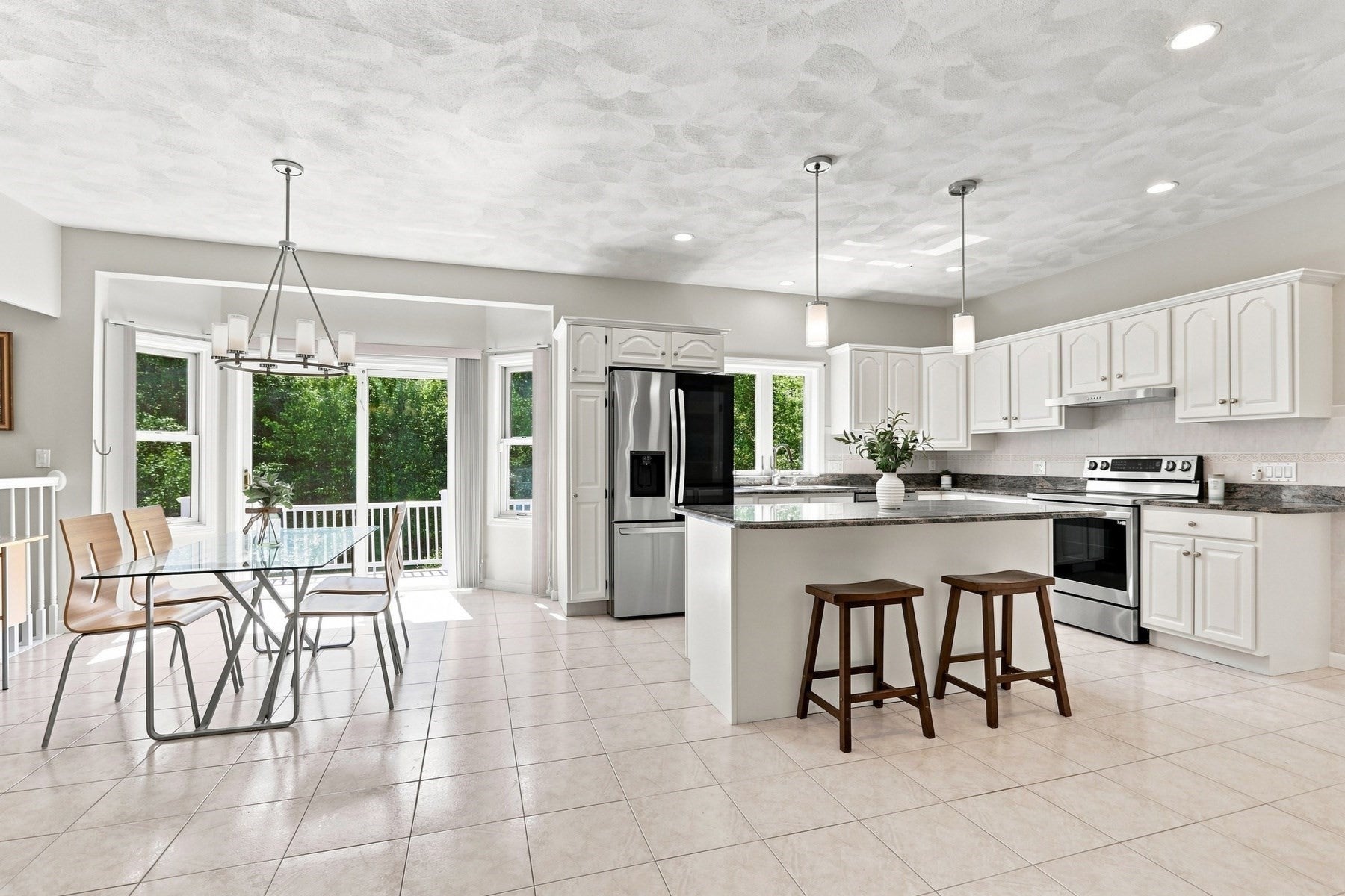 9 Sullivan Cir, Stoneham, MA, 9 Sullivan Cir, Stoneham, MA Photo #9