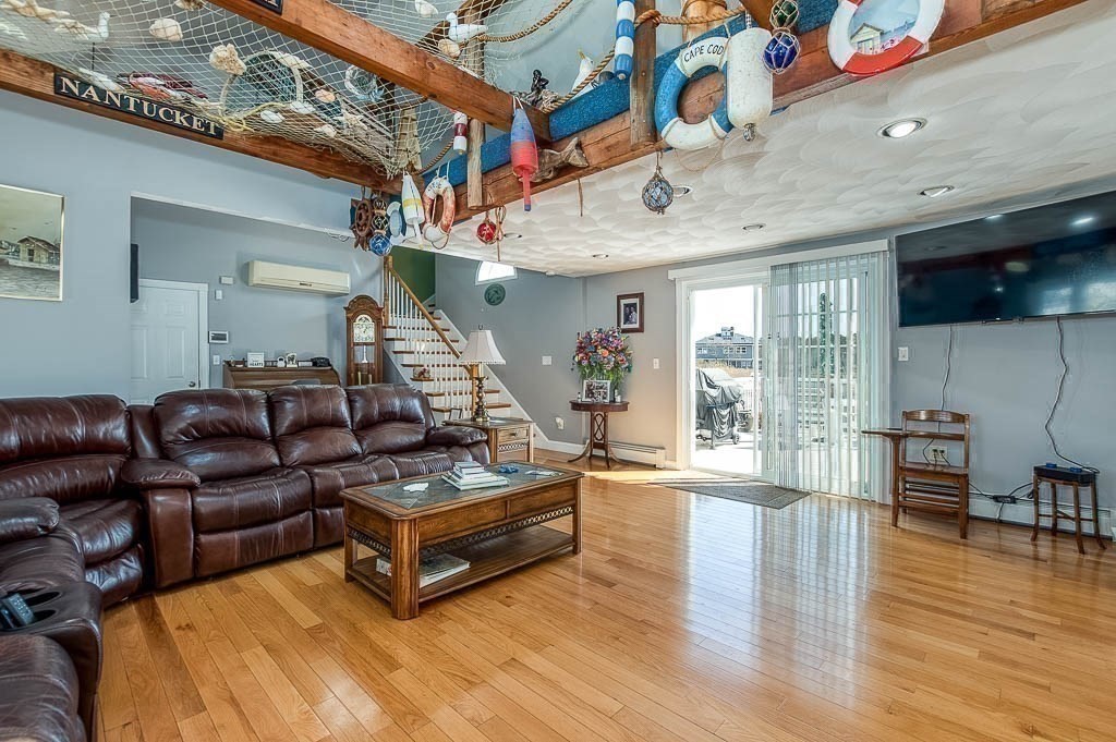 26 Washington Dr