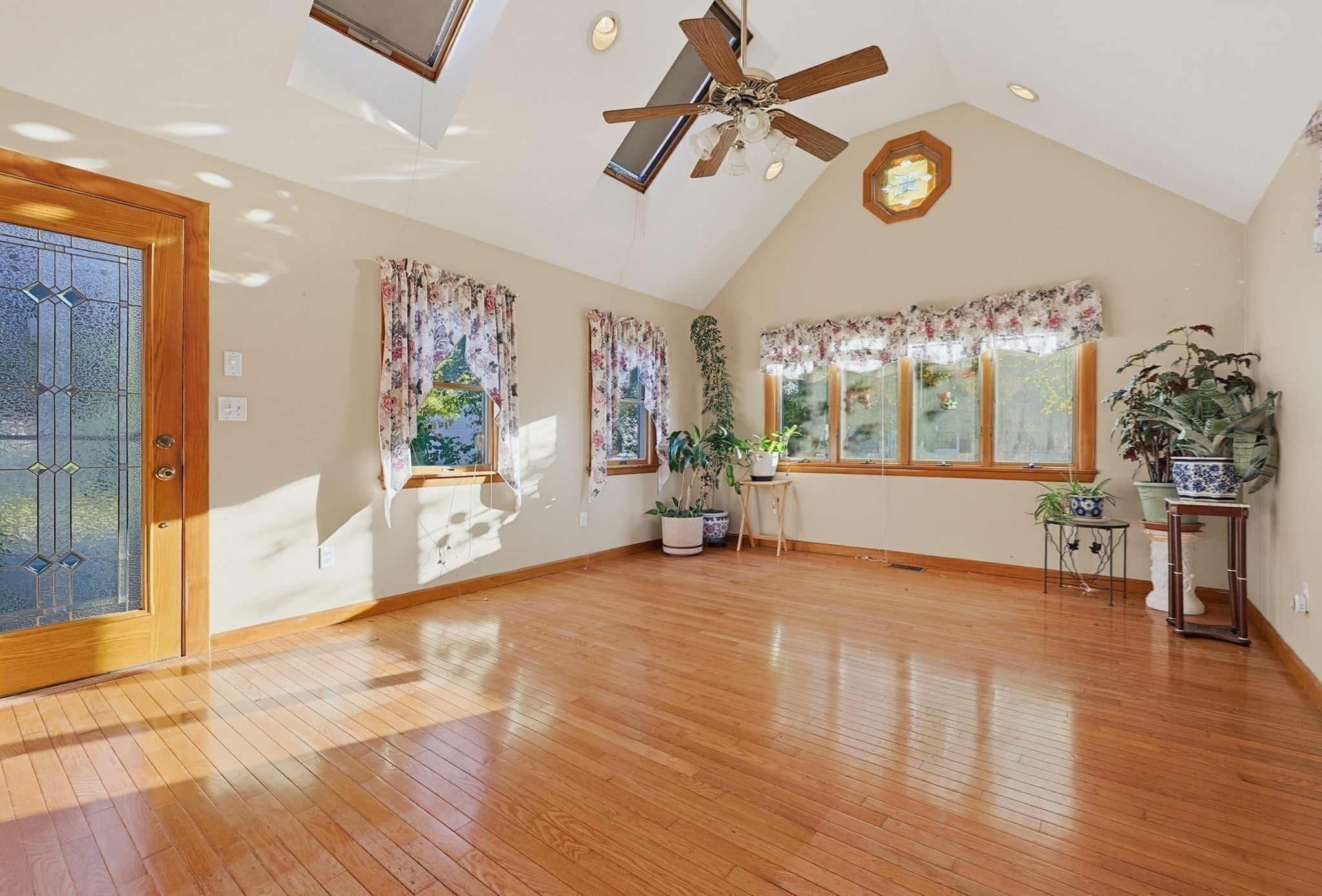 35 Matthies St, Beverly, MA, 35 Matthies St, Beverly, MA Photo #9