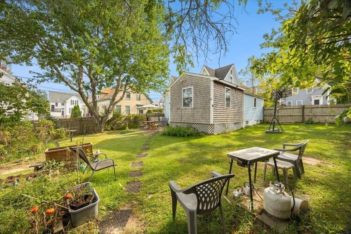 28 Mayflower St, Plymouth, MA, 28 Mayflower St, Plymouth, MA Photo #22