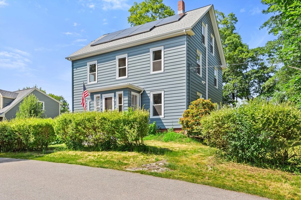 12 Russell St