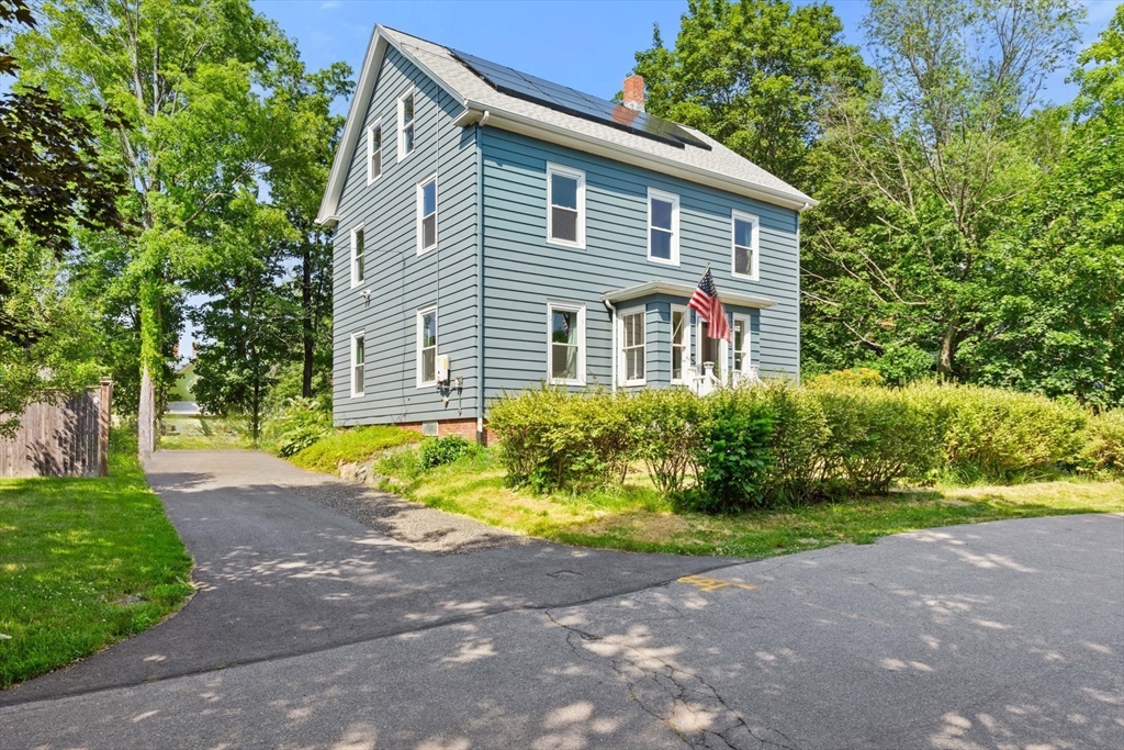 12 Russell St