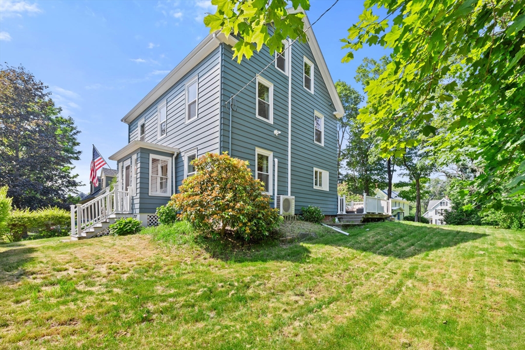 12 Russell St
