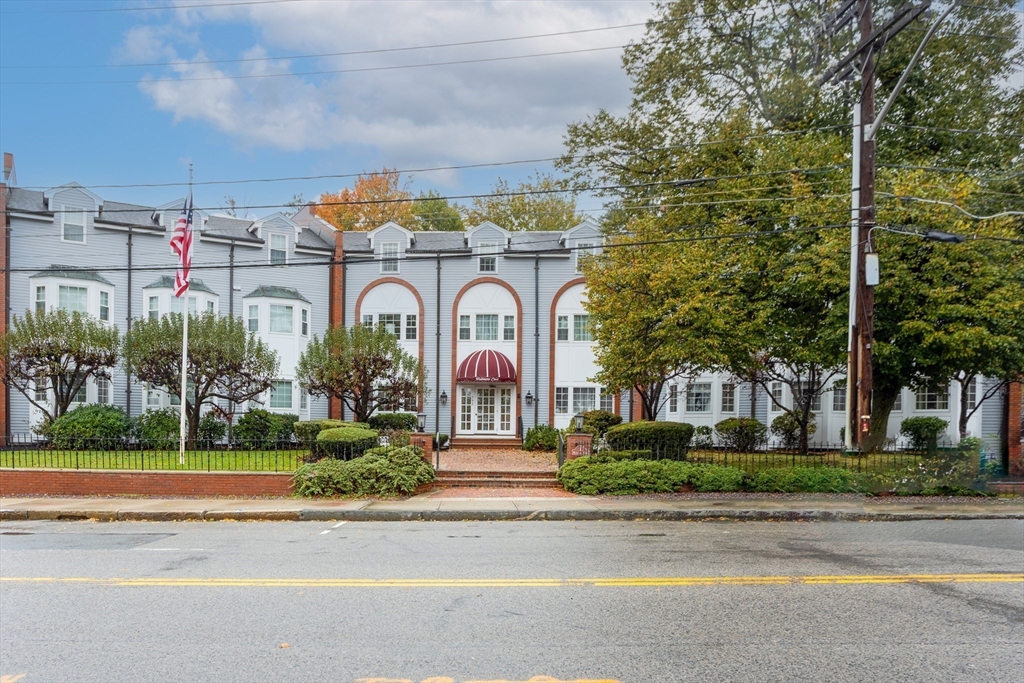 785 Washington Street 206