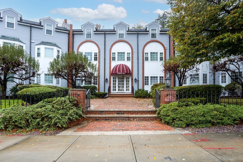 785 Washington Street 206