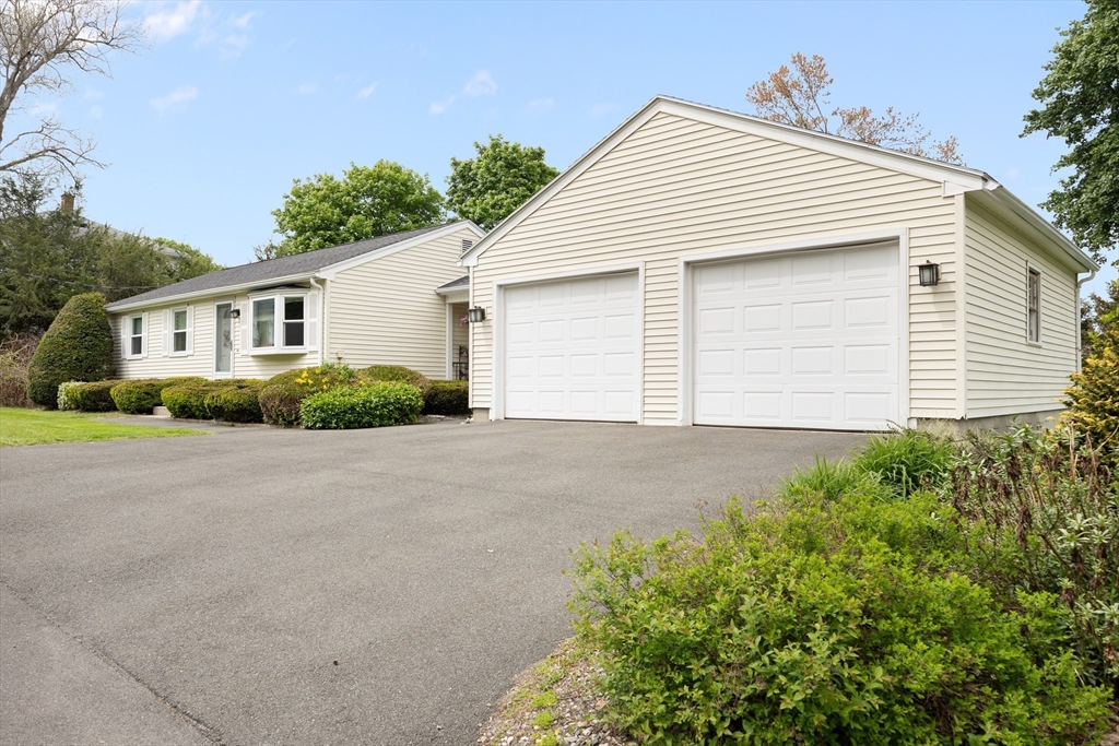 11 Pershing Ave