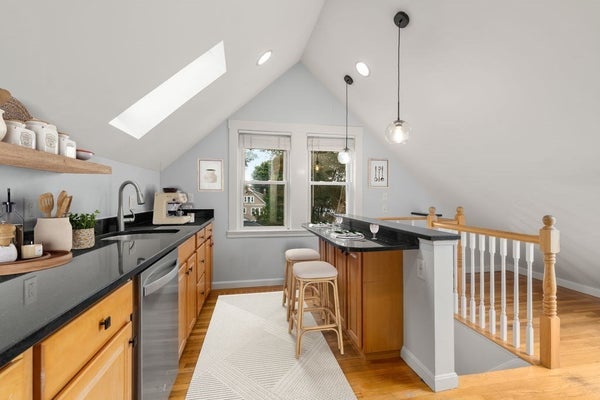 40 MURRAY HILL RD # 3, ROSLINDALE, MA 02131 - Image 76d3b11b9633627287c3ce30ab074e98/495017568