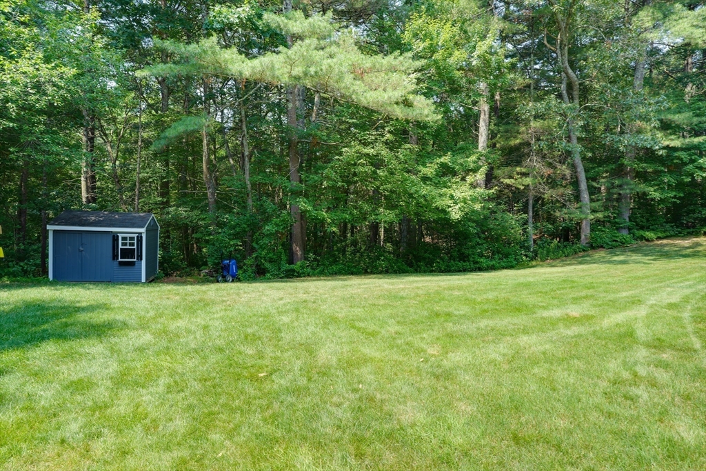 7 Chickadee Drive
