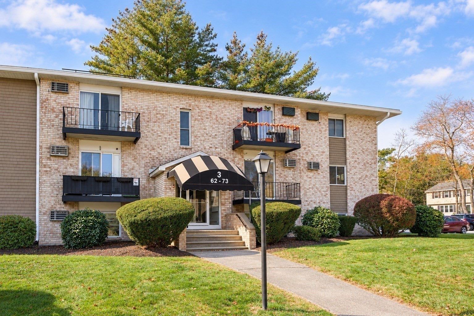 440 North Ave 71