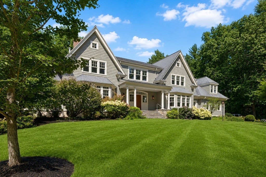 64 Tanglewood Way