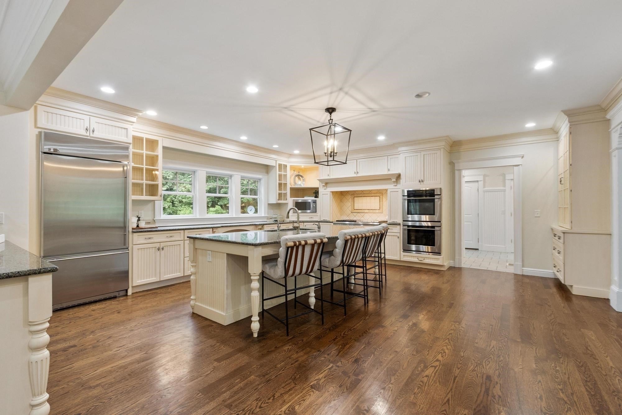 64 Tanglewood Way, Carlisle, MA Photo #9