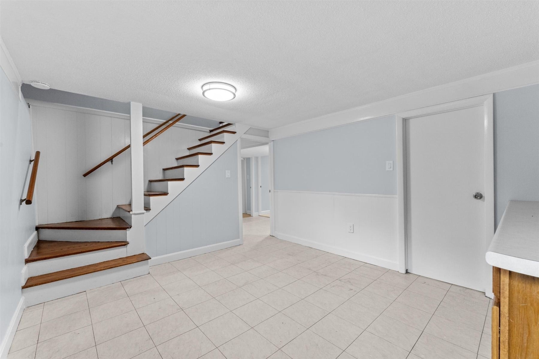 100 Middle St, Woburn, MA, 100 Middle St, Woburn, MA Photo #13