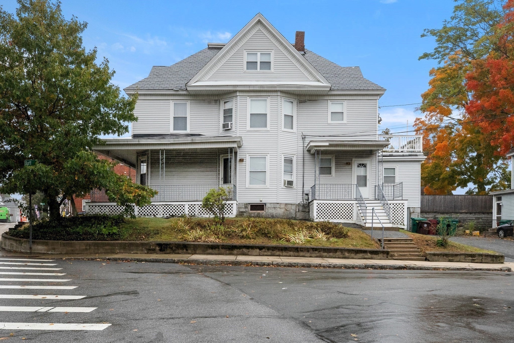 221-223 Pine St.