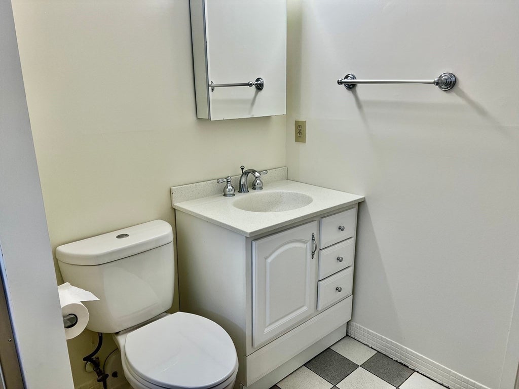 1006 Paradise Road #2P, Swampscott, MA, 1006 Paradise Road #2P, Swampscott, MA Photo #25