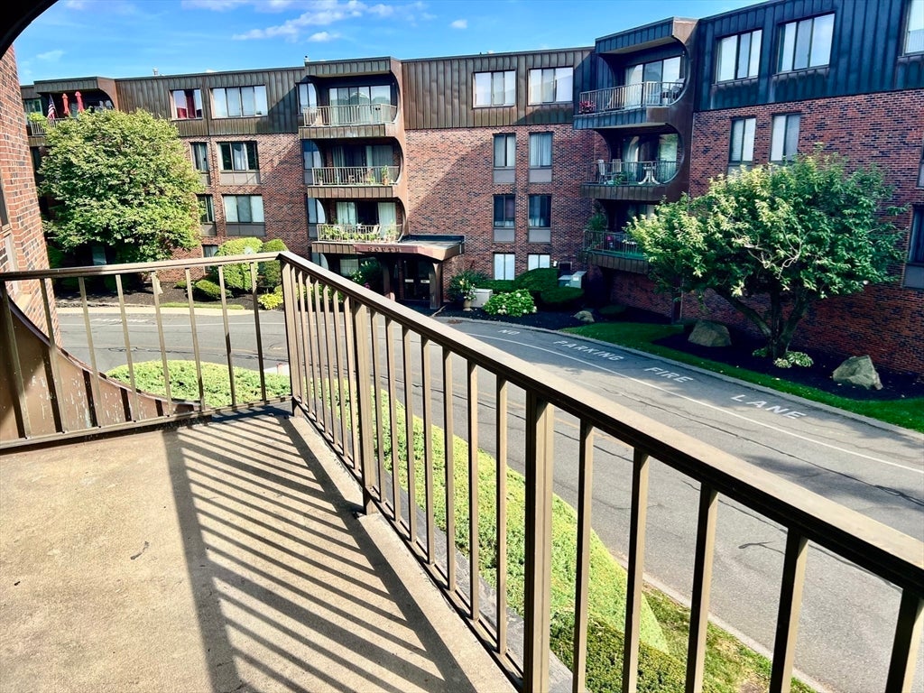 1006 Paradise Road #2P, Swampscott, MA, 1006 Paradise Road #2P, Swampscott, MA Photo #19