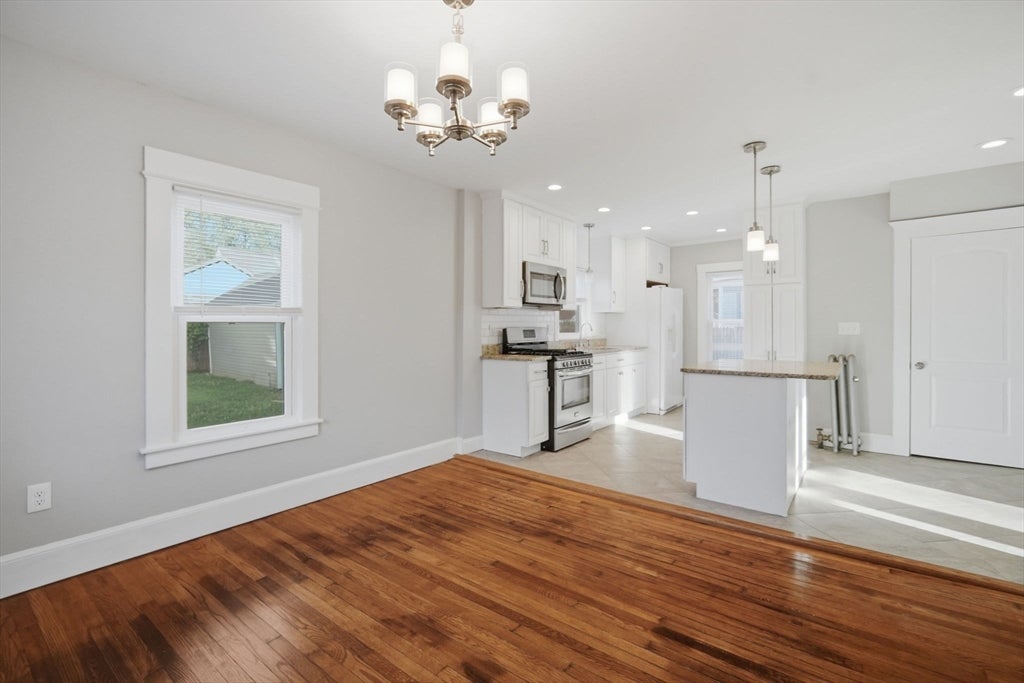 15 Garland St, Springfield, MA Photo #8