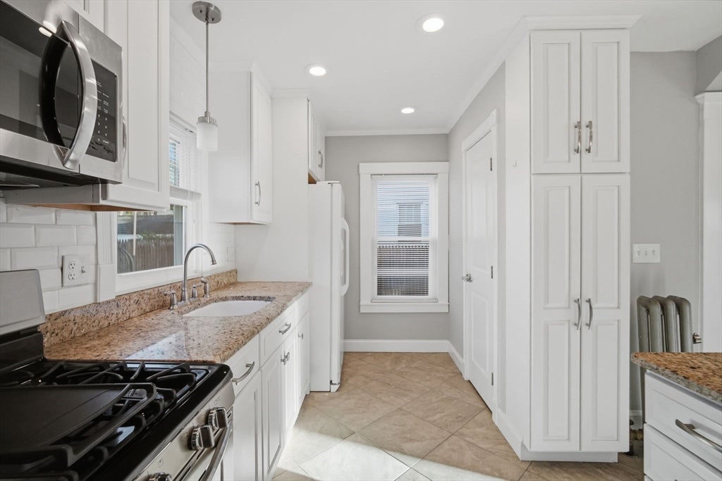 15 Garland St, Springfield, MA Photo #14