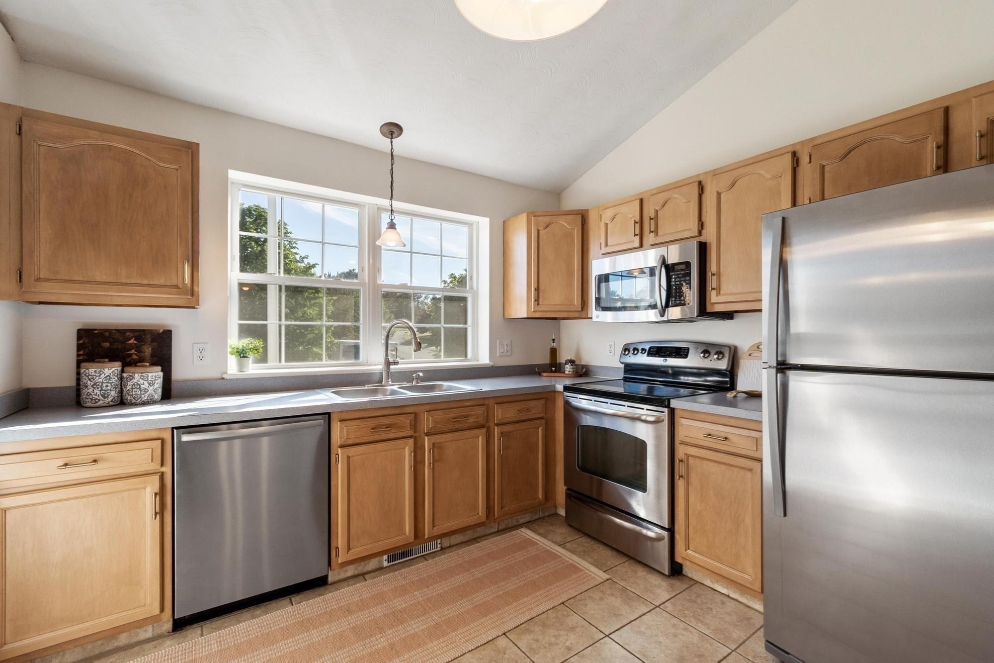 131 Nathan Ln, Plymouth, MA, 131 Nathan Ln, Plymouth, MA Photo #5