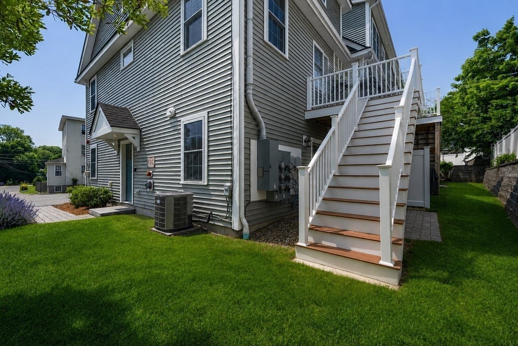 61 Valley St 1