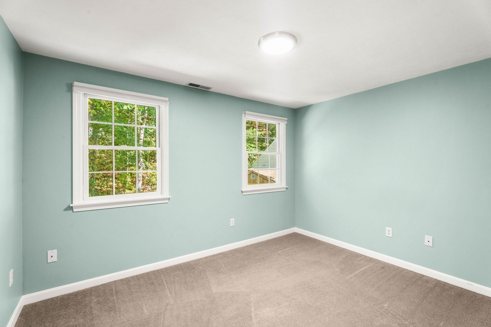 236 Sherburne Ave, Tyngsborough, MA, 236 Sherburne Ave, Tyngsborough, MA Photo #21