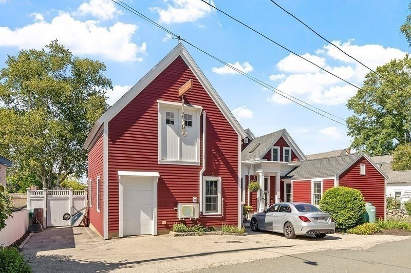 4 Norwood Ave.
