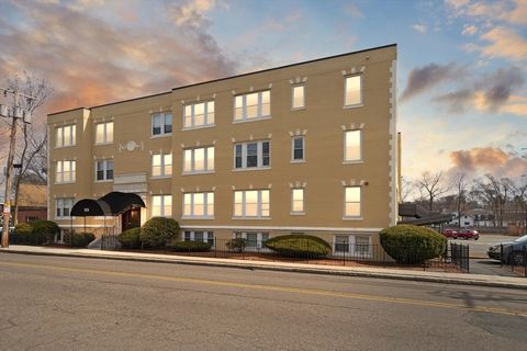 515 Pleasant St 3-1 Melrose MA 02176