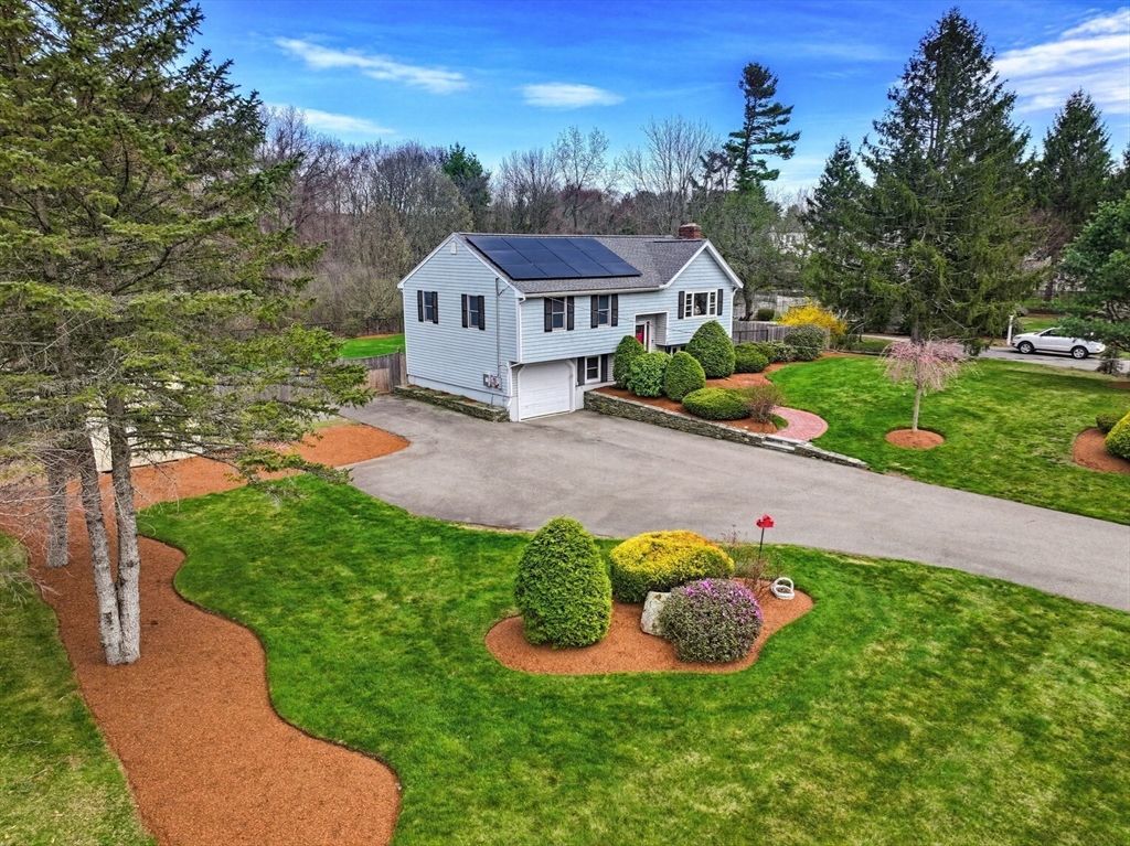 Photo of 40 Alderbrook Ct, Wrentham, MA 02093 (MLS # 73496663)