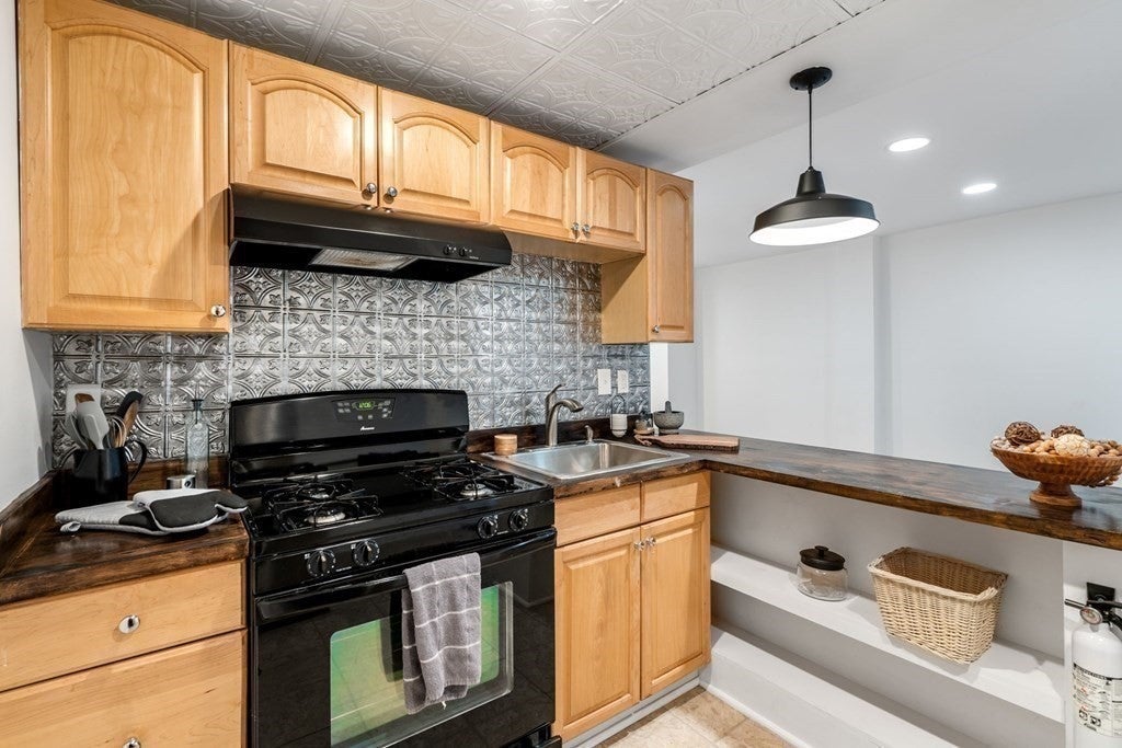 302 K Street #B, Boston, MA, 302 K Street #B, Boston, MA Photo #9