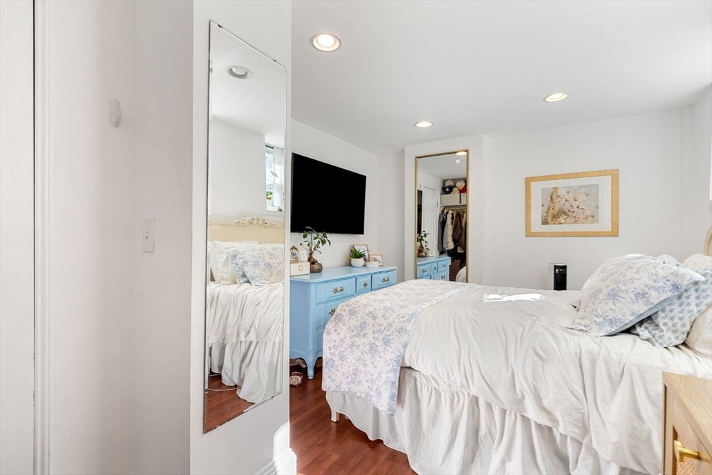 302 K Street #B, Boston, MA, 302 K Street #B, Boston, MA Photo #4
