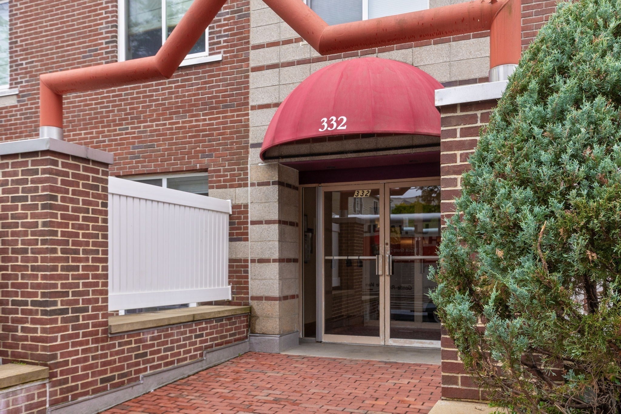 332 Franklin Street 100