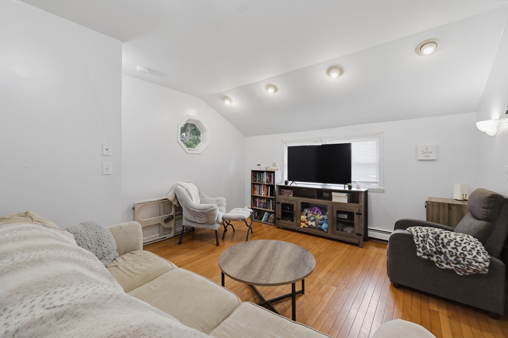 24 Hawley Avenue