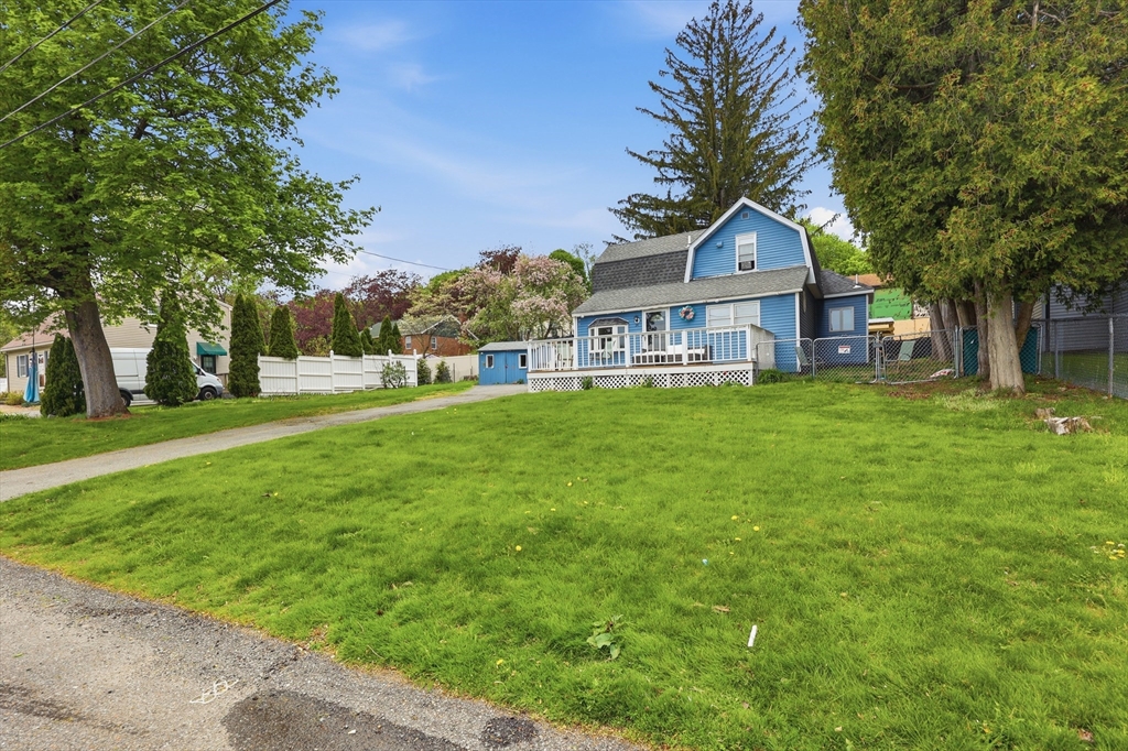 24 Hawley Avenue