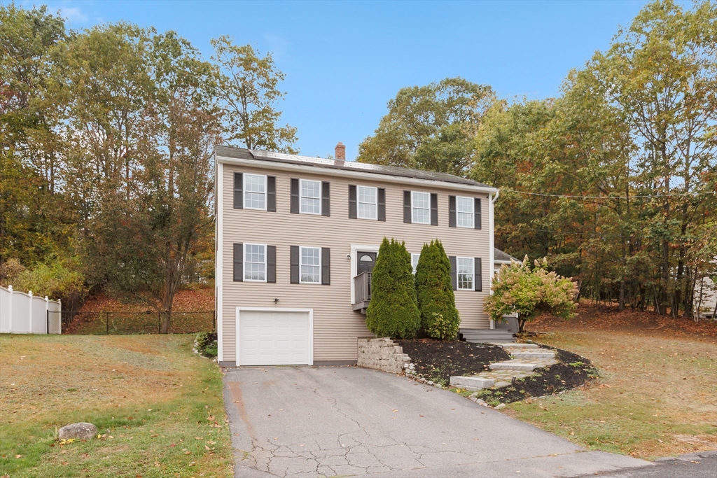 87 Crestwood Dr