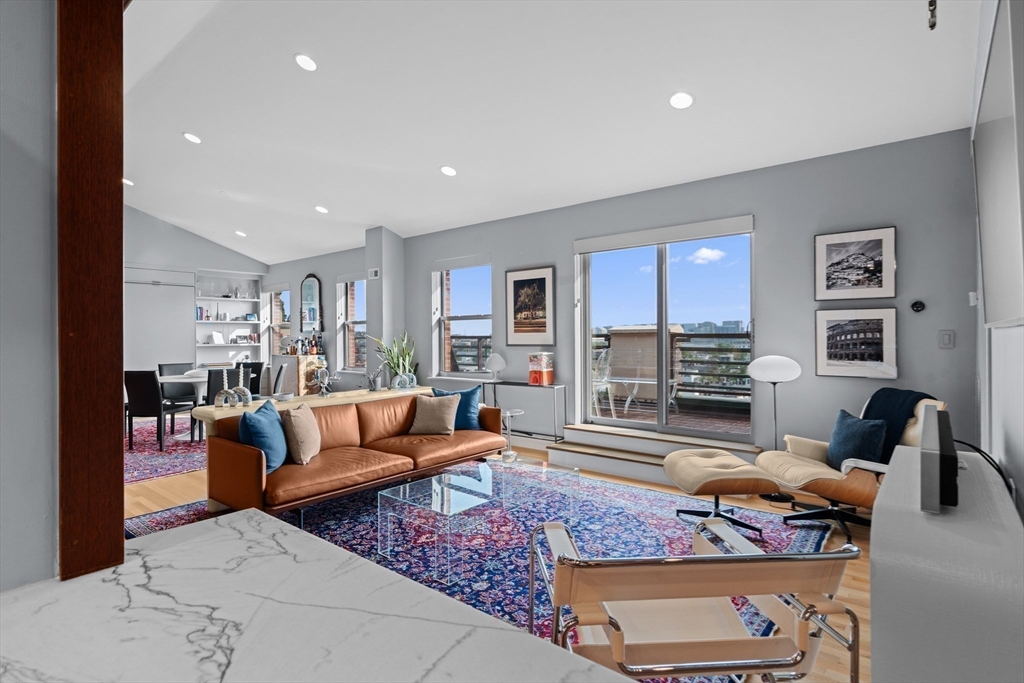 150 Orleans Street PH1