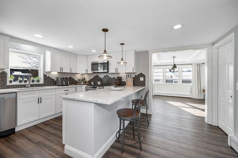11 Delmont St Methuen MA 01844