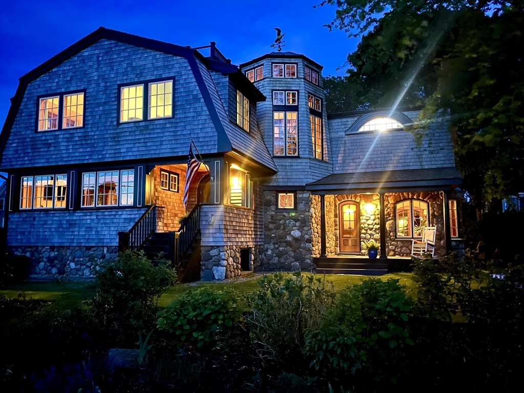 8 Norwood Ave