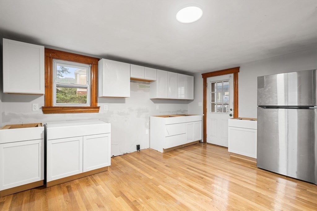 13 Oxford St, Lynn, MA, 13 Oxford St, Lynn, MA Photo #5