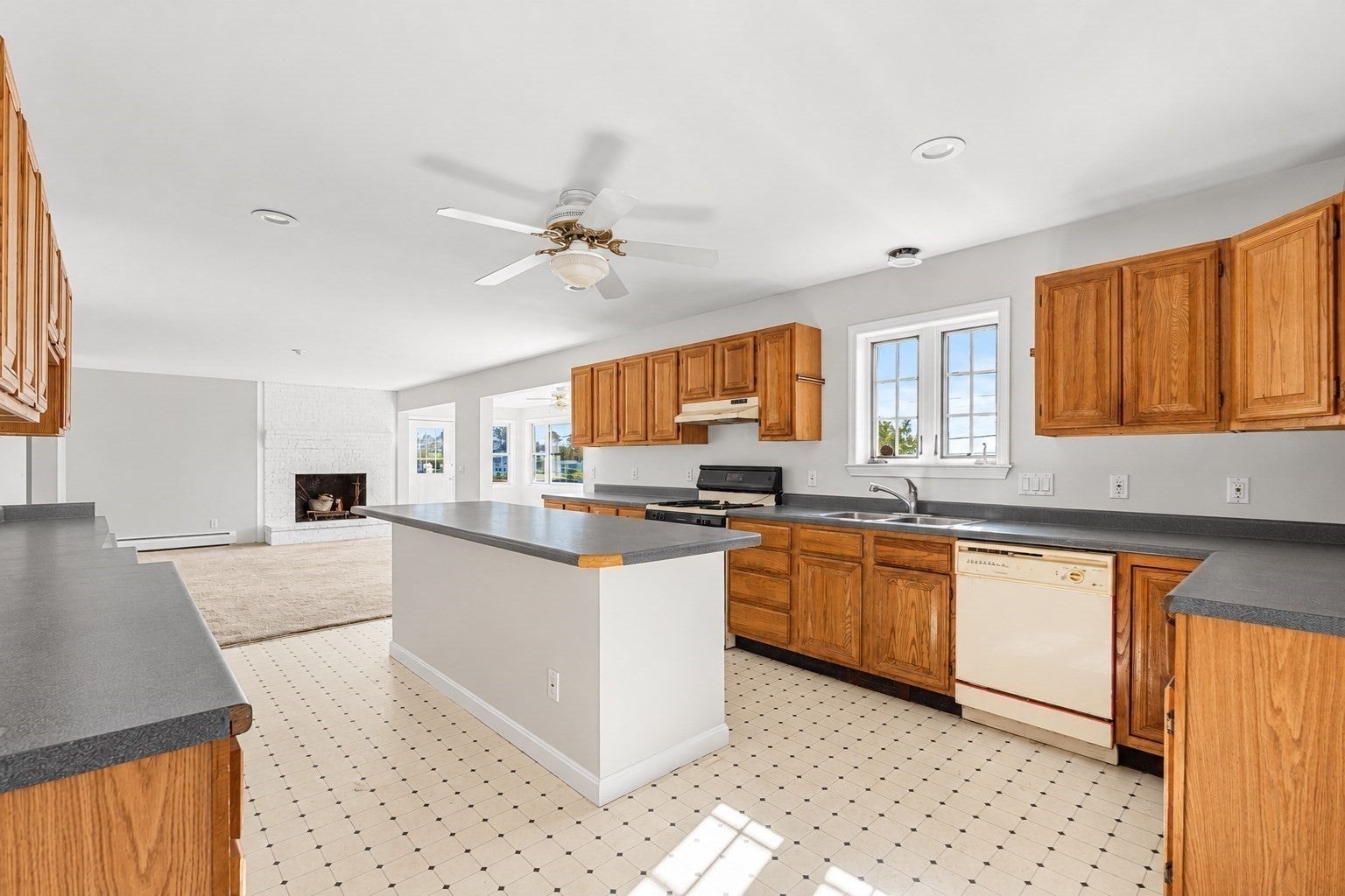 98 Little Neck Rd, Ipswich, MA, 98 Little Neck Rd, Ipswich, MA Photo #7