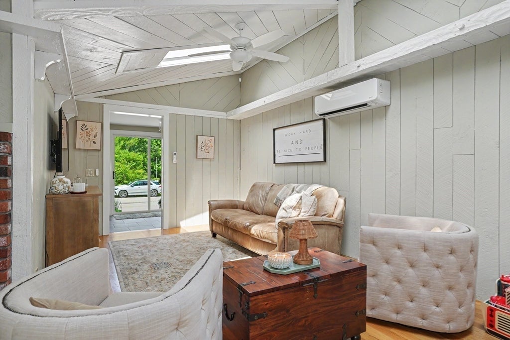 1 Charlesgate Road, Hopedale, MA, 1 Charlesgate Road, Hopedale, MA Photo #13