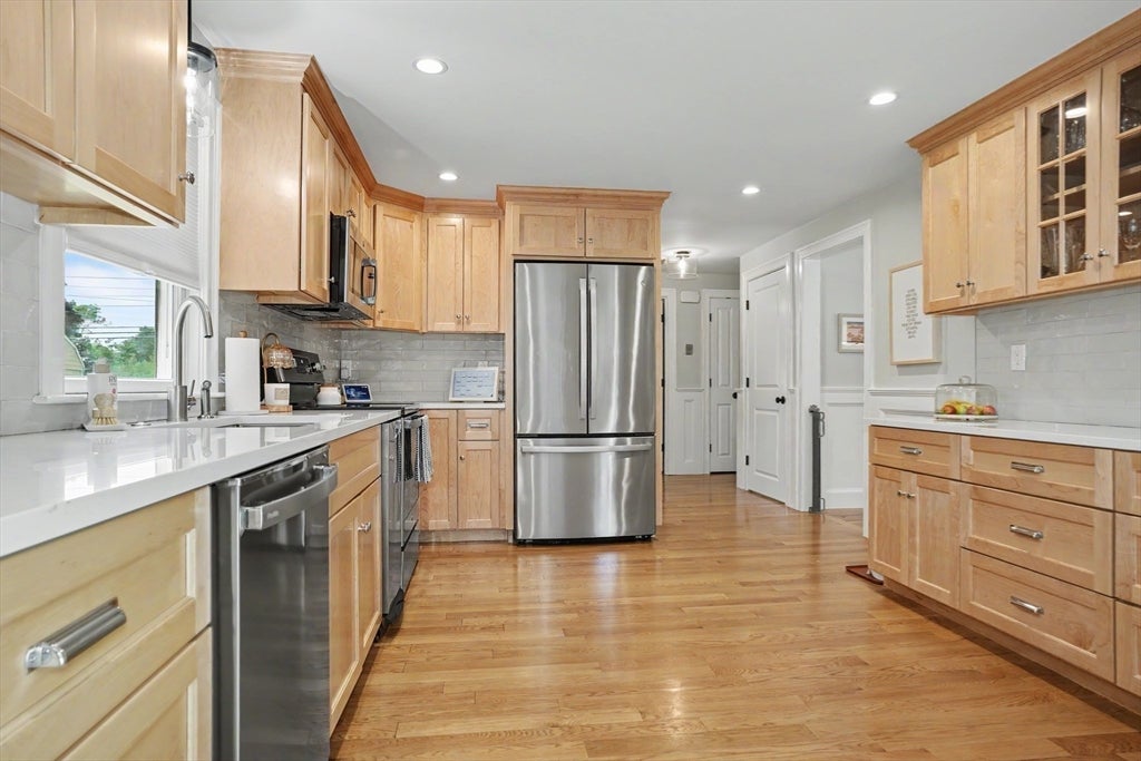 1 Charlesgate Road, Hopedale, MA, 1 Charlesgate Road, Hopedale, MA Photo #7