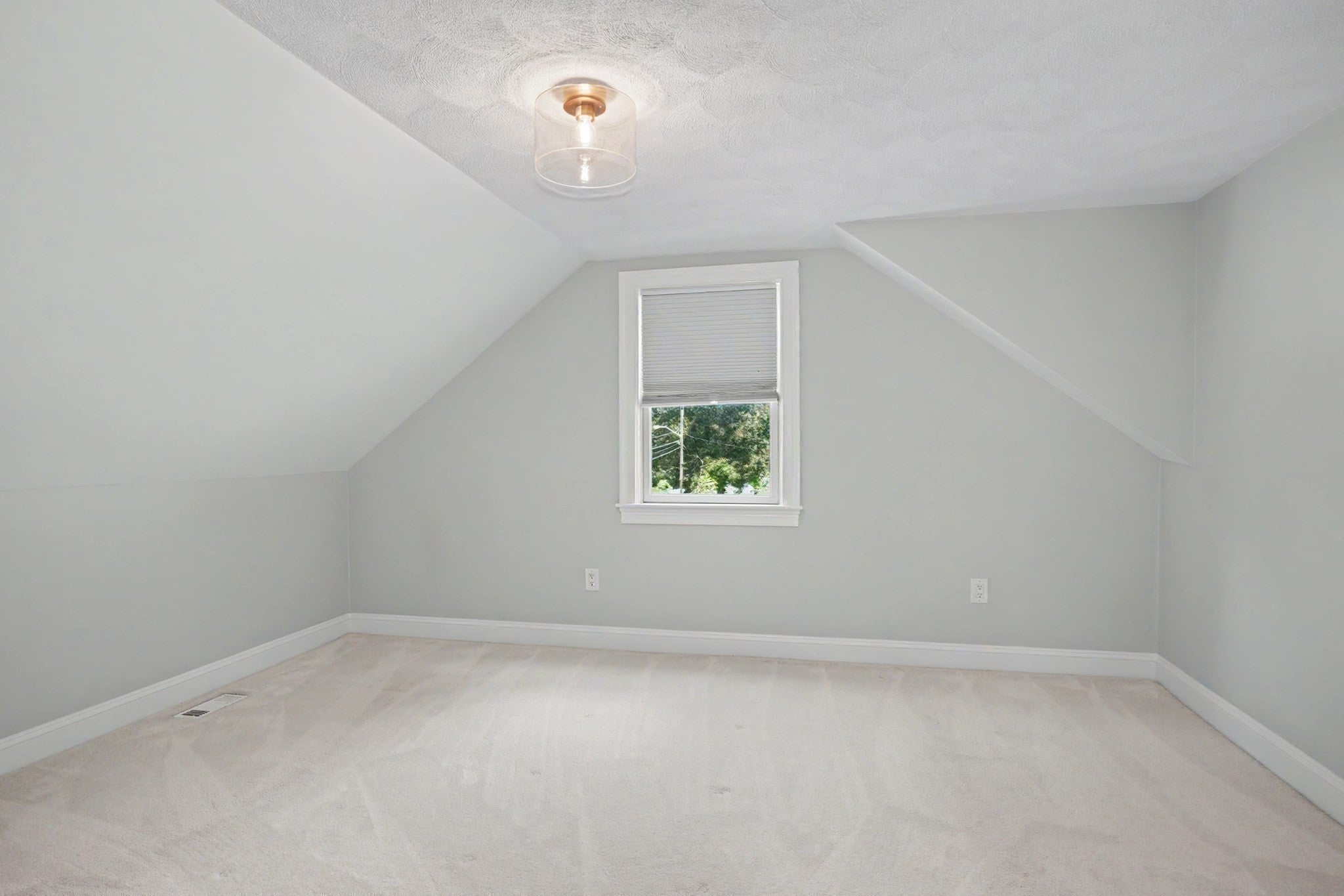 1 Charlesgate Road, Hopedale, MA, 1 Charlesgate Road, Hopedale, MA Photo #30