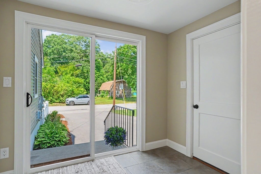 1 Charlesgate Road, Hopedale, MA, 1 Charlesgate Road, Hopedale, MA Photo #4